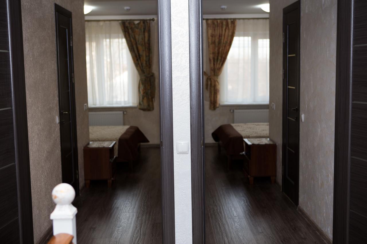 Appartement Saxony Dim à TTchernivtsi Extérieur photo